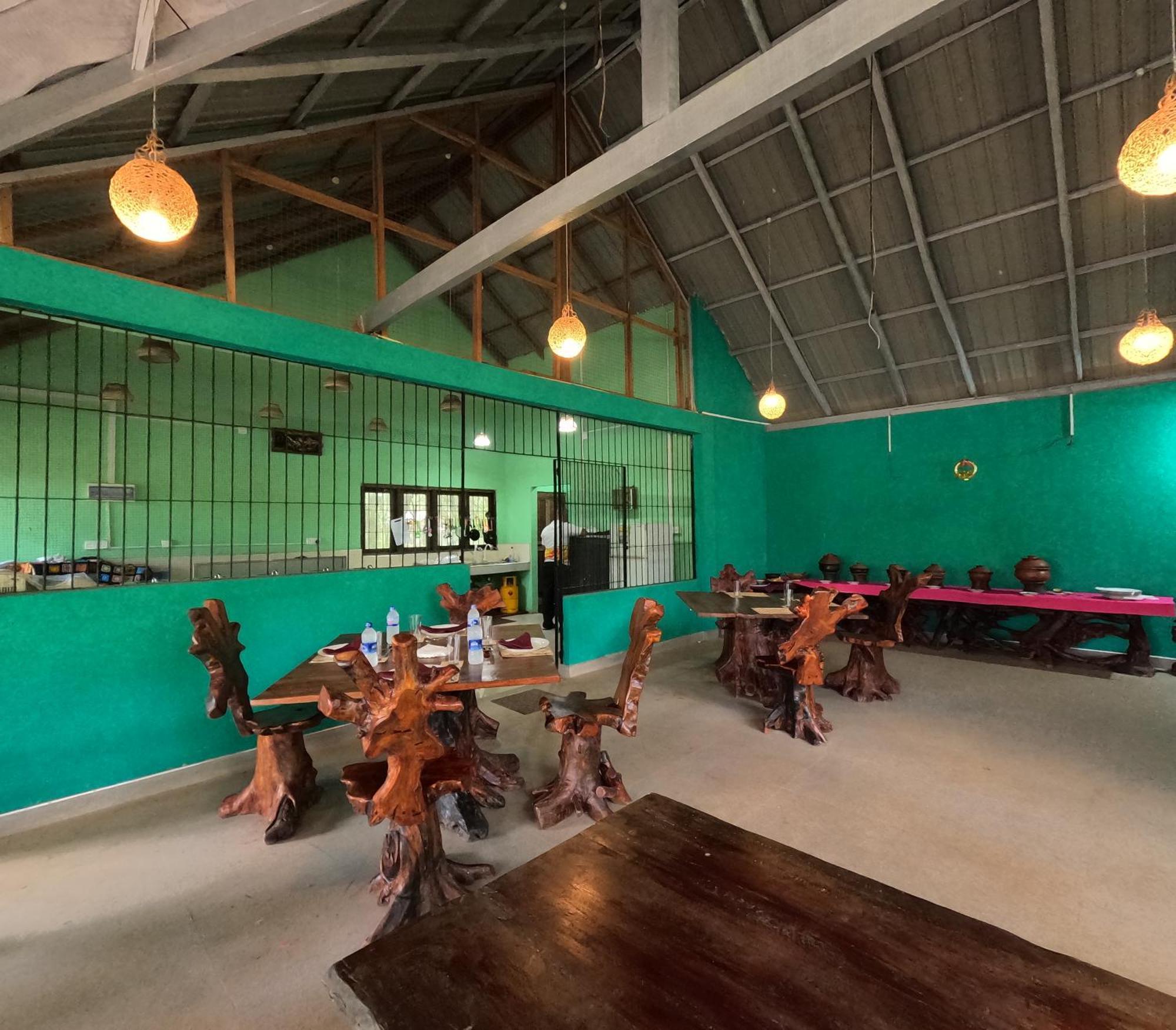Spice Village Hotel & Restaurant Хабарана Экстерьер фото