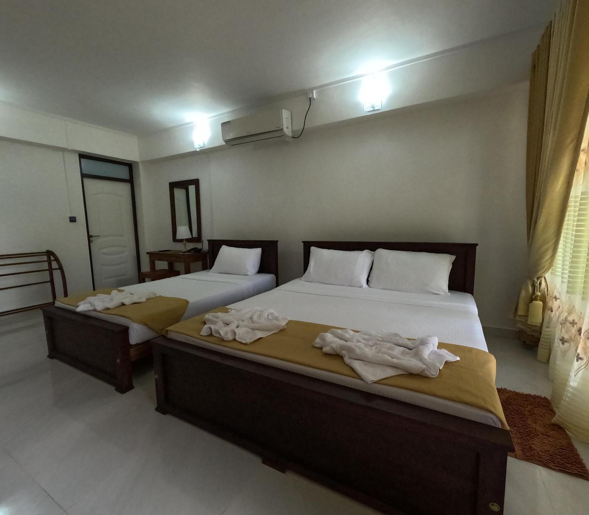 Spice Village Hotel & Restaurant Хабарана Экстерьер фото
